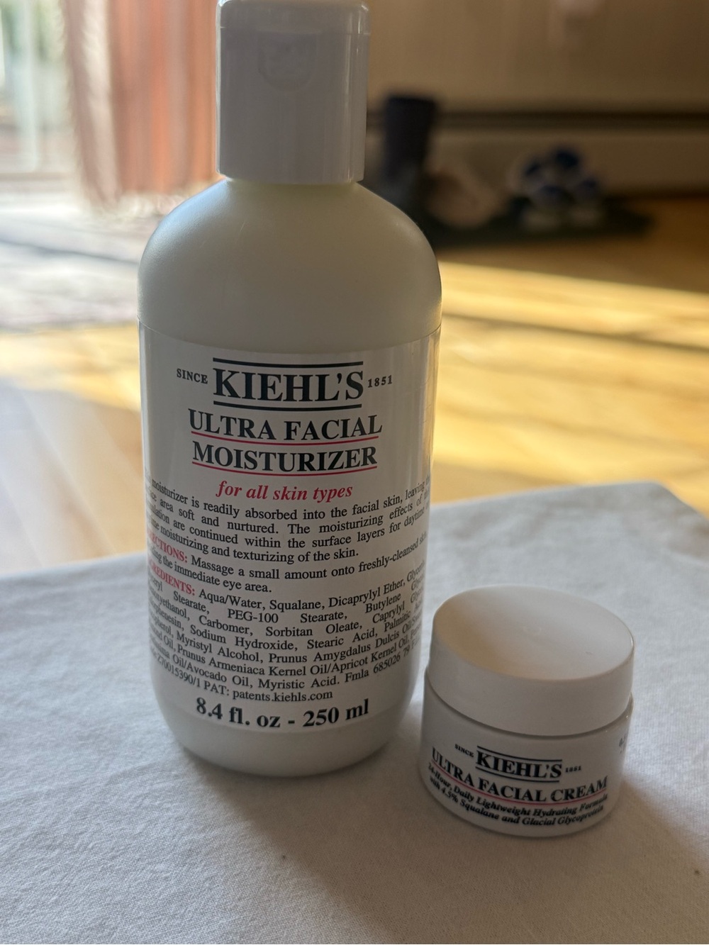 Kiehl’s Ultra Facial Moisturizer 8.4 oz + FREE Mini Facial Cream
